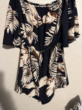 SHEIN Woman’s Black And Brown Romper With Palm Leaves Detail Size Medium